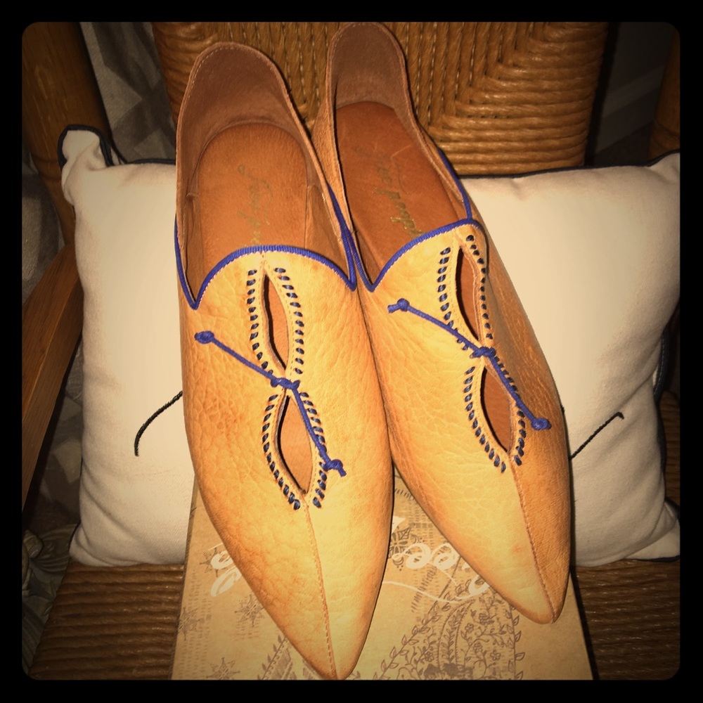 Free People NWT Flats!
